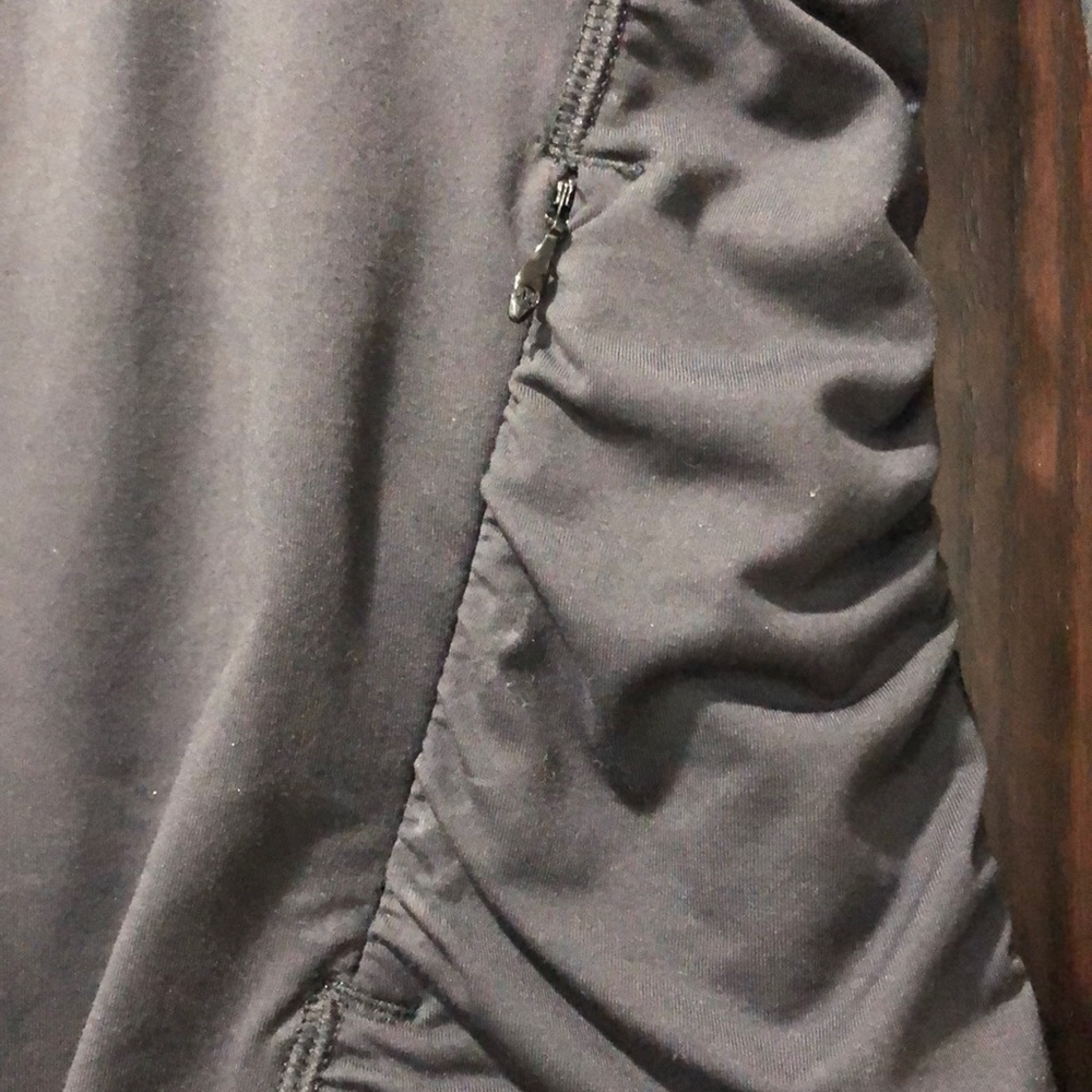 Lululemon Athletica Runners Half Zip Long Sleeve - Picture 6 of 7